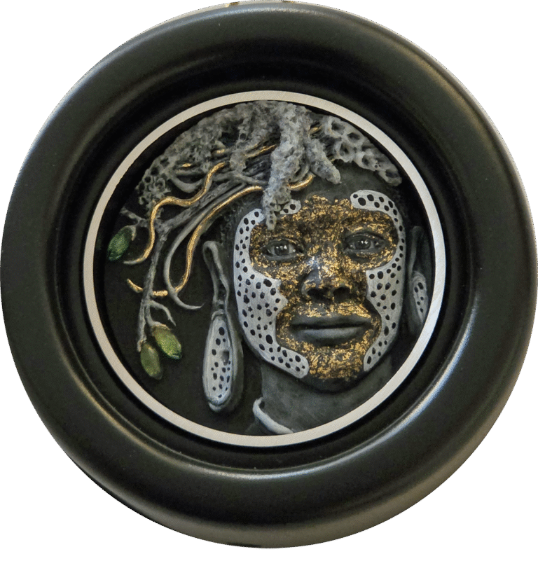 ANNE-WALTERS-GIRL-SURI-TRIBE-46MM